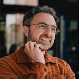Mustafa Suleyman avatar